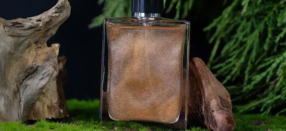 Semburan minyak wangi dan deodoran